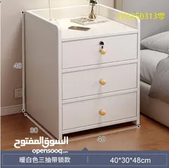  4 كومدينا خشل أنيقة وعملية 3 جوارات ودرج علوي فيه قفل عشان تحفظ أغراضك الخاصة بأمان  تصميم مرتب للبيت
