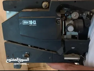 1 سينما قديمه شغةله 100% وكاميرا vfc وكاميرا هيتاشي مع كامل اغراضهم وثريات كريستال تحفه
