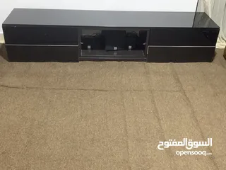  4 فراش عربي مع طاولة تلفزيون للبيع وقابل للتفاوض
