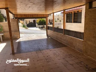  11 شقتين للبيع