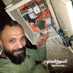  7 الكهربائي حمزه ابو راشد (اربد).صيانه وتأسيس منزلي 1فاز و صناعي 3فاز خدمه 24 ساعه افضل جوده