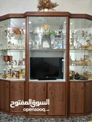  1 خزانة للبيع