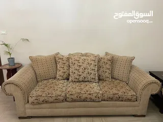  6 اثاث صالون 7 مقاعد