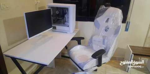  6 مكتب جيمنج مزود ب اضاءة RGB ملونه مع ريموت تحكم بسعر 38دينار شامل التوصيل العرض لفتره محدودة