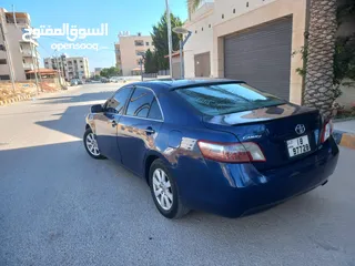  26 تيوتا كامري لون كحلي مميز فحص 4 جيد فل الفل بفتحه بسعر مغري قابل للبدل