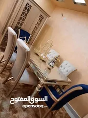  9 سفره محلي طاوله مع ست كراسي