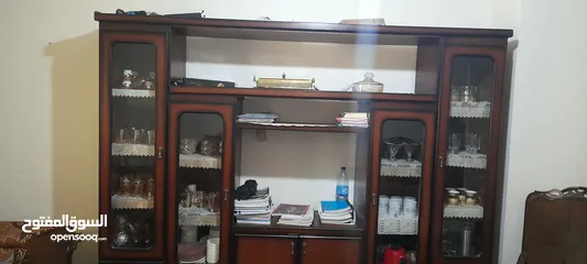 19 كنب+بوفيه لون بني مستعمل بحاله الجديد   للبيع بسعر 150