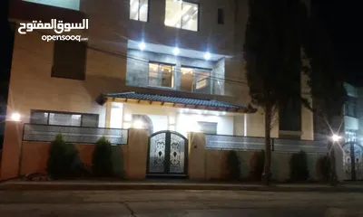  1 قطعة ارض 716م2 عليها عمارة اربعة طوابق وقبو في الصويفية