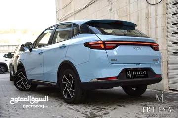  27 نيتا آيا الكهربائية بالكامل متوفر باللونين الازرق والاخضر 2023 Neta Aya EV SUV