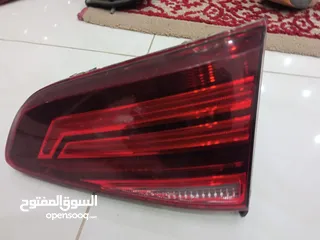  1 ضوء خلفي شمال يمين وعاكسه يمين