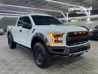  1 Ford Raptor 2017 GCC in excellent condition one owner no accident well maintained