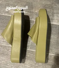  2 Used pair chunky heels (pull & bear)