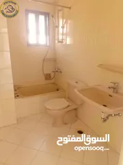  22 شقة مميزة للبيع في عبدون الشمالي  - قرب السفارة الهولندية طابق ثاني 220م بسعر مغري