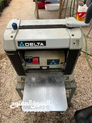  5 معدات نجارة سكيل ديوولت امريكي اصلي ورابوخ ديلتا امريكي اصلي كهرباء 110 ومعهم محول من 220-110