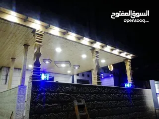  9 صيانه كافه اعمال الكرميد من تسريب المياه واستبدال الحبه المكسوره ومعالجه الخشب