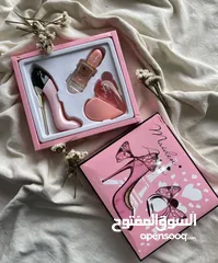  1 بكجات عطور كوبي وان  بكجات العنايه بالجسم والشعر متوفره كما موضح بالصوره