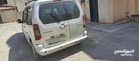  7 بيجو بارتنر 2017 نضيفة 6+1