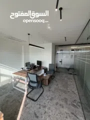  2 مكتب فخم جدًا للإيجار – تنازل عن عقد إيجار (فرصة مميزة) جاهز للتسليم الفوري