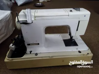  2 ماكينة خياطة ياباني نظيفة جدا شغالة مية بالمية