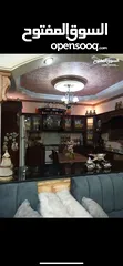  5 للبيع    مجمع تجاري.   ثلاث مخازن + شقق عدد ثنين   بدخل شهري