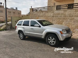 1 جيب شيروكي لاريدو موديل 2008