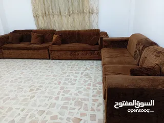  1 كورنر مستعمل للبيع