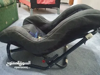  9 كراسي سياره للأطفال. السعر قابل للتفاوض البسيط