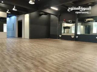  23 6Me18-Fabulous offices for rent in Qurm near Al Shati Street.