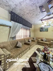  3 كورنر اماراتي خليجي مريح لغرفة جلوس او معيشه بلون عسلي مميز السعر 130 دينار السعر قابل للتفاوض