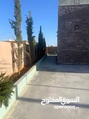  5 للبيع بيت ريفي تشطيب سوبر ديلوكس منطقة دحل (المدور) شرق جرش