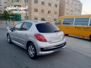  3 بيجو 206جيراوتوماتيك موديل 2011 فحص كامل قاطعه مسافه 110الف فقط