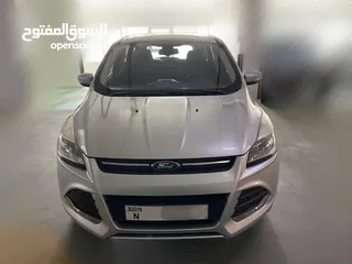  16 Very nice Ford Escape GCC 2015