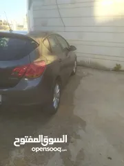  4 اوبل استرا 2011