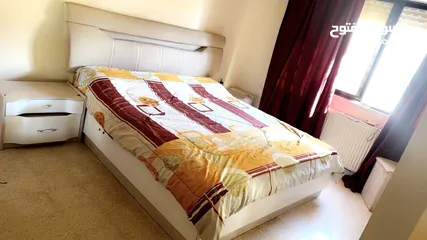  1 غرفة نوم كامله بحالة جيدة للبيع المستعجل