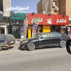  1  ارض علي رئسي مباشر عند مستشفي جلاء دخل شهر 7  الف مساحة 180 متر