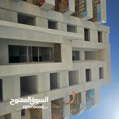  1 اخير مع روف شركة حسام الجمزاوي للإسكان مساحه 180 داخلي و روف 40 متر ترس 100 متر اطلالة