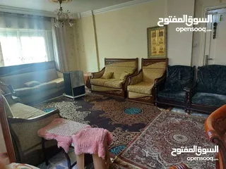  8 شقه للبيع للبيع جبل النزهه