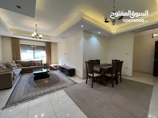  1 شقة مفروشة في أم السماق للبيع بداعي السفر وبسعر لقطة