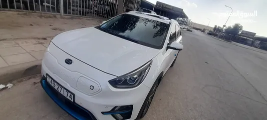  3 كيا نيرو وارد كوري فل مع فتحه وكاميرات اضويه عدسات تورنق اعلا صنف
