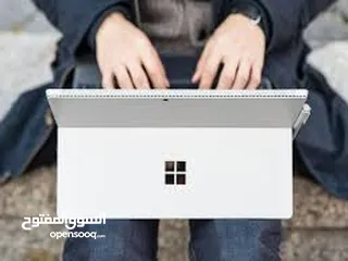  4 للبيع: لابتوب Microsoft Surface Pro 5 - حالة ممتازة**