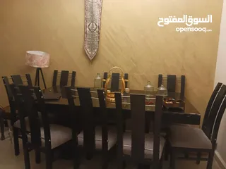  1 طاولة سفرة ممتازة