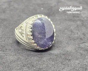  2 لن يبحث عن التميز.. حجر اليولايت الطبيعي