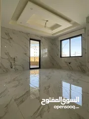  28 شقق فاخرة للبيع مساحات 184م