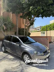  1 بولو 2013 اتوماتيك اصل شركة فل اضافات يد صفر عداد واطي اغلبها دهان شركة ترخيص تامين