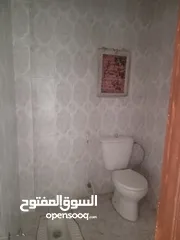  12 شقه للايجار