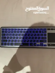  6 EQ ultra slim RGB led lights Bluetooth keyboard
