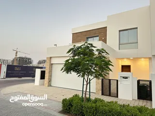  25 Ghadeer Villa in Al Mouj for sell