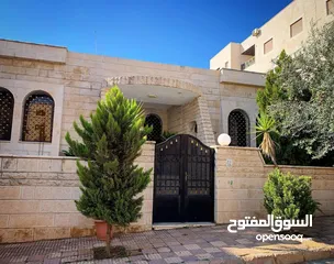  1 بيت مستقل للبيع في أجمل مناطق ابو علندا
