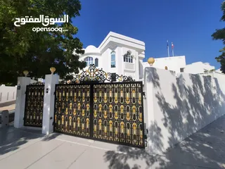  21 5 BR Well Maintained Villa for Rent – Shatti