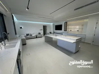  20 شقة مفروشة فاخرة بجاهزية كاملة للسكن – موقع مميز في رجم عميش
